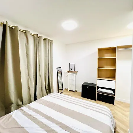Apartment 8 Min From Paris, L'entre-vert, Park Side